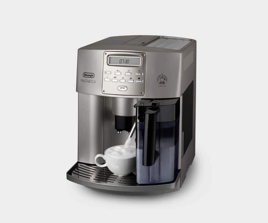 2005-nace_Magnifica_primera_superautomatica-delonghi.jpg