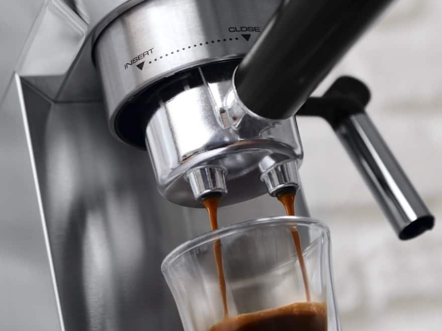 maak het plat Magnetisch bijstand De'Longhi | Pompdruk espressomachines | De'Longhi NL