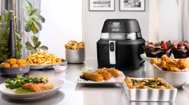 Best Buy: DeLonghi MultiFry Air Fryer and Multi Cooker white/black